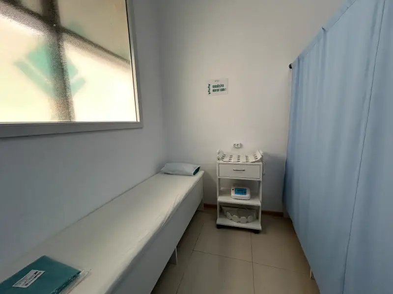 Fizioterapiya kabinəsi